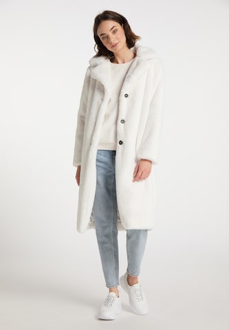 MYMO Between-Seasons Coat in White