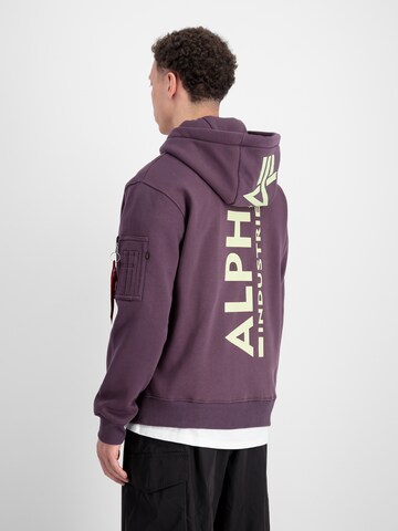 ALPHA INDUSTRIES Sweatshirt in Lila