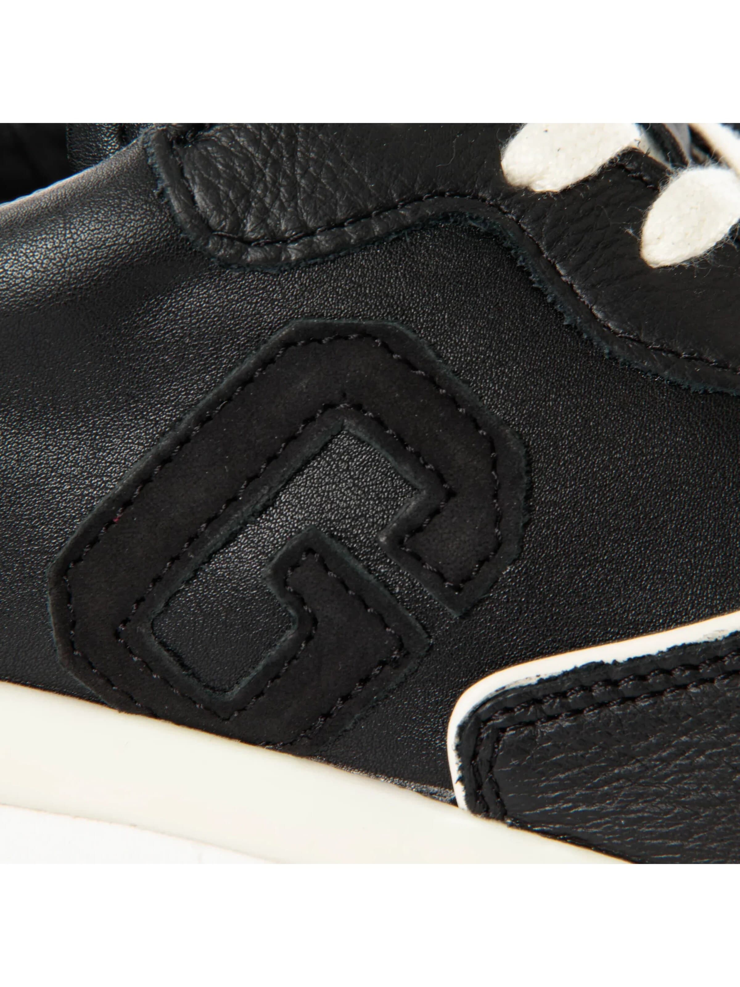GUESS - Zapatos con cordón 'Madele' en negro
