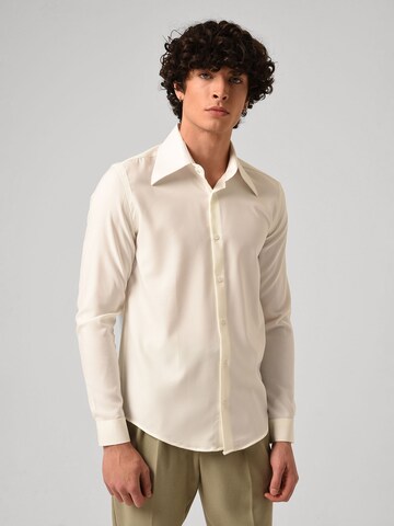 Coupe regular Chemise Antioch en blanc