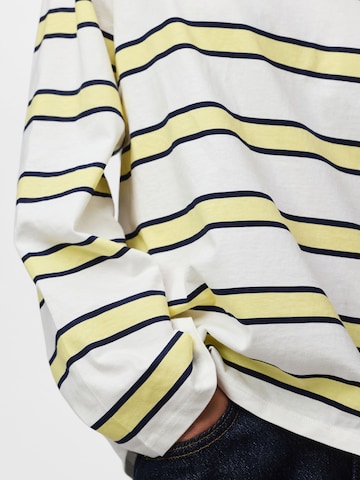 T-shirt 'PCMila' PIECES en jaune