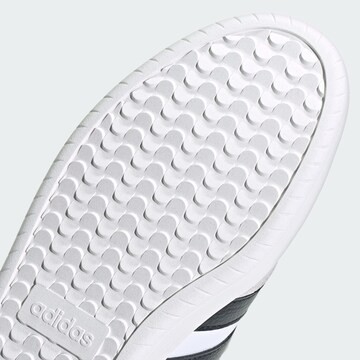 ADIDAS SPORTSWEAR Σνίκερ χαμηλό 'Barreda' σε λευκό