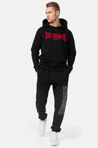LONSDALE Sweatshirt in Black