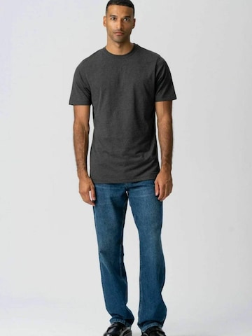 Regular fit Camicia ' Organic Basic ' di TEESHOPPEN in grigio