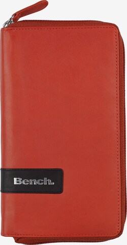 BENCH Wallet in Red: front