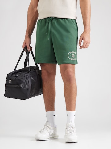 Nike Sportswear Szabványos Nadrág 'Club' - zöld: elől