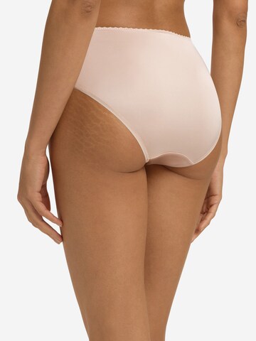 Hanro Slip ' Satin Deluxe ' in Beige
