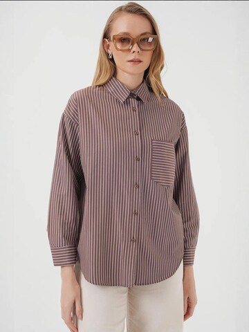 Chemisier Bigdart en marron : devant