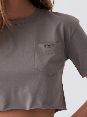 RÆRE by Lorena Rae - Camiseta 'Hale' en gris