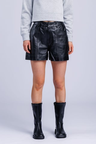 Regular Pantaloni ' Love Cut-FN ' de la FREAKY NATION pe negru: față