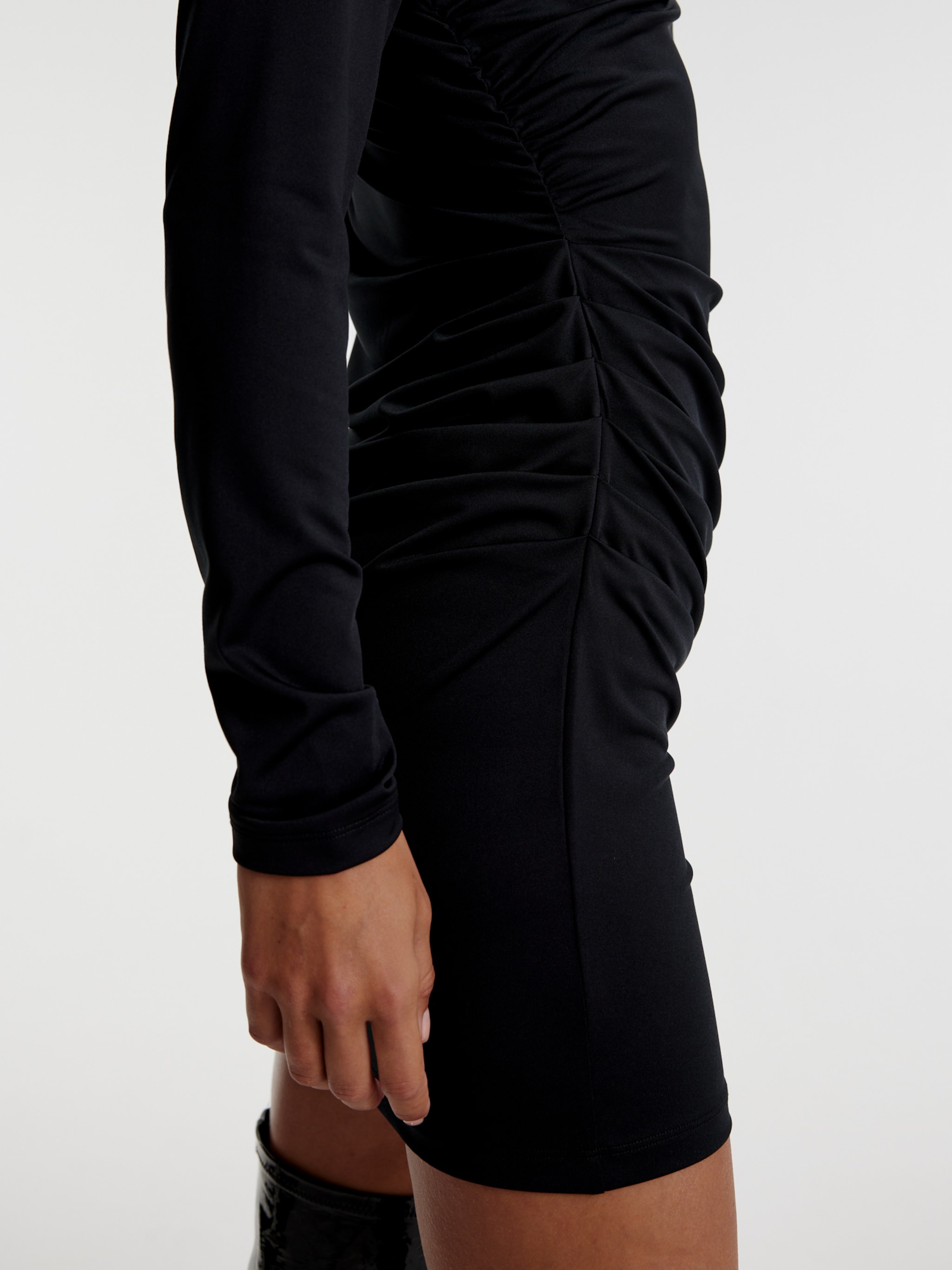 EDITED Produits Robe 'Isamara' noir