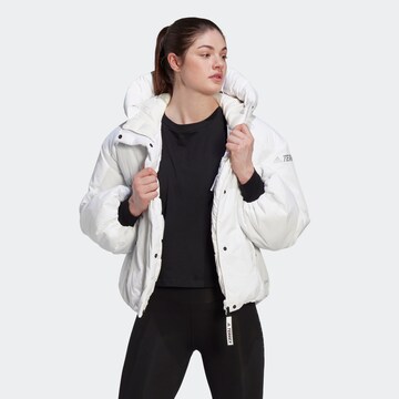 ADIDAS TERREX Outdoor Jacket 'COLD.RDY' in White: front