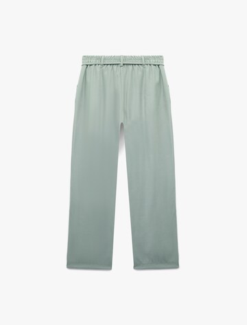 Koton Loose fit Pleat-Front Pants in Green