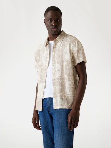 GUESS Regular Fit Hemd in Beige: Vorderseite