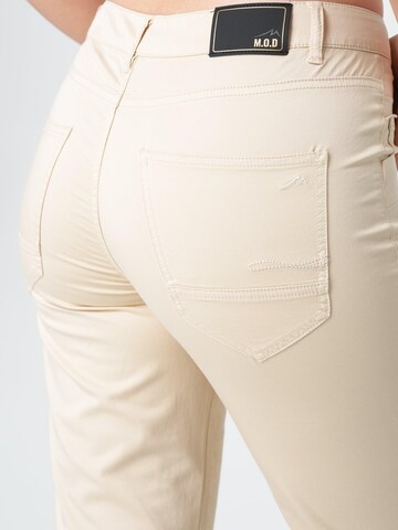 M.O.D MIRACLE OF DENIM - Ropa ancha Pantalón chino en beige