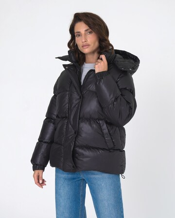 FRESHLIONS Steppjacke 'Francisca' in Schwarz