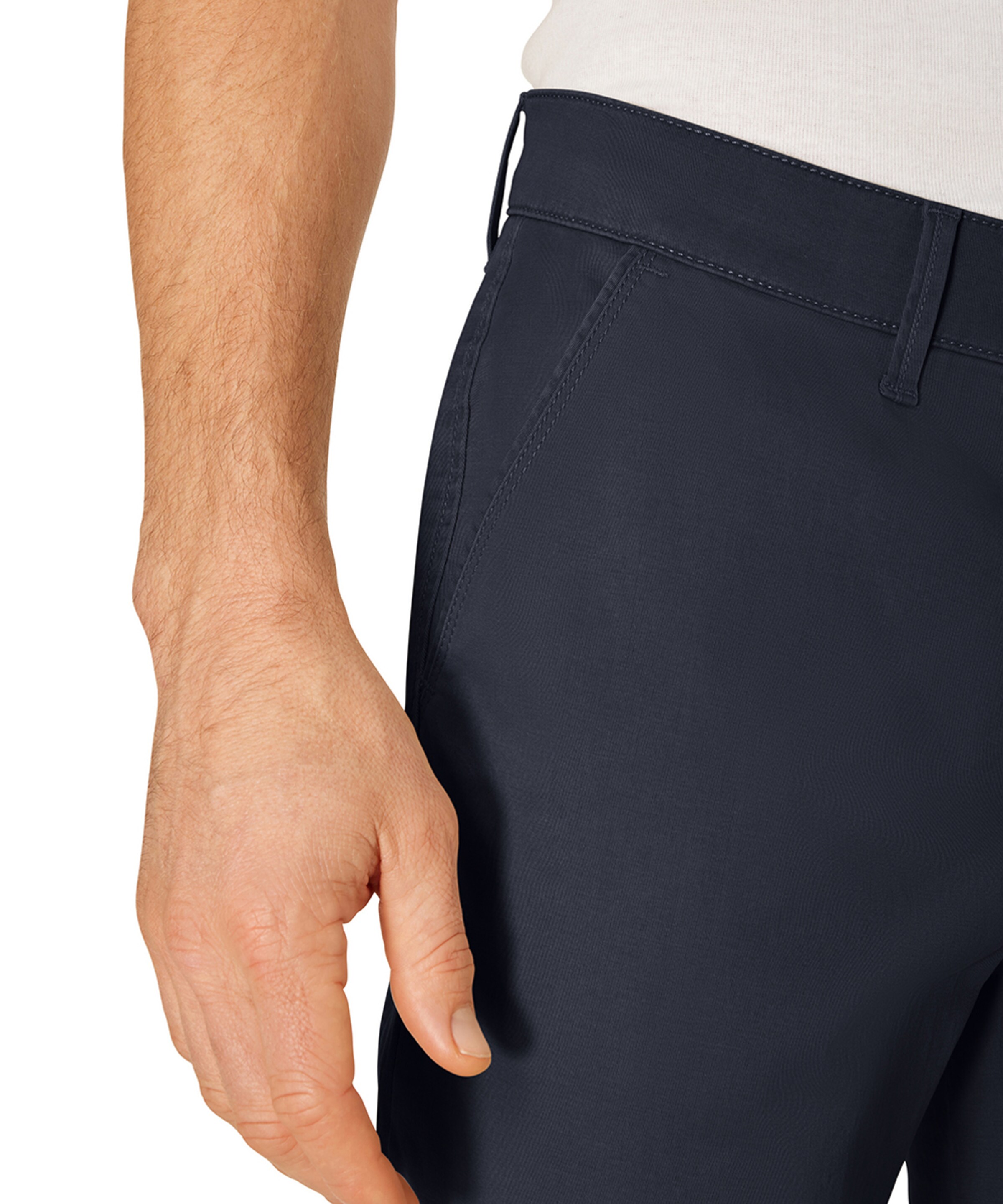 PIONEER Regular Chino Pants in Blue