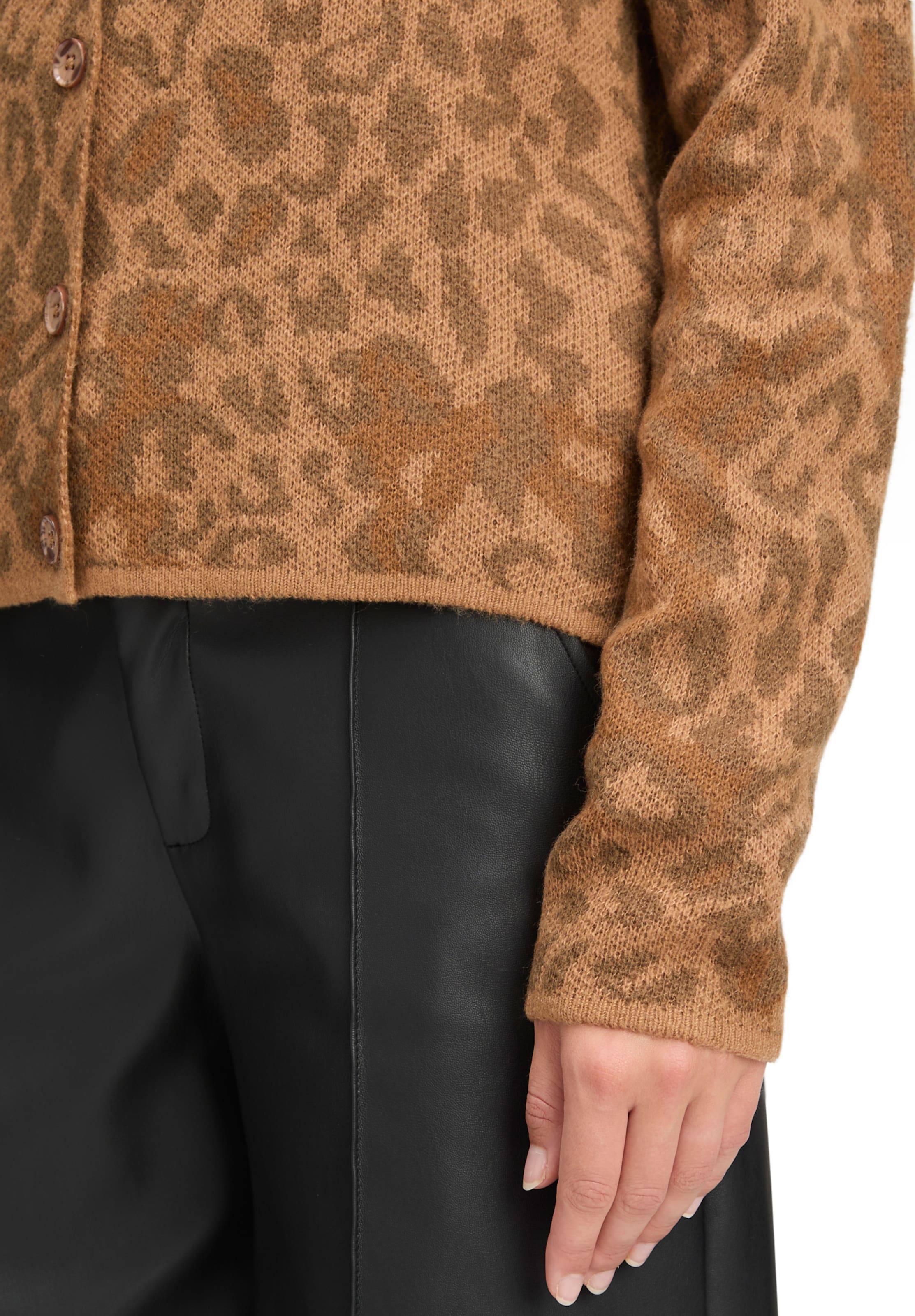 Cartoon Strickjacke in Braun