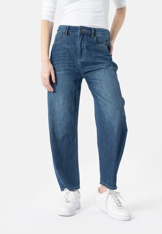 Regular Jean 'Yoana' Elias Rumelis en bleu : devant