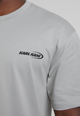 Karl Kani Bluser & t-shirts 'Woven Signature Resist Love' i grå