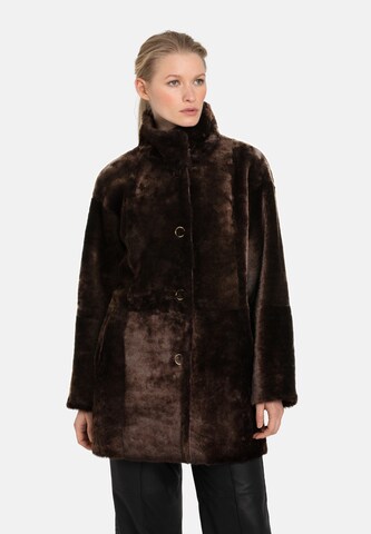 Werner Christ Winter Jacket in Brown: front