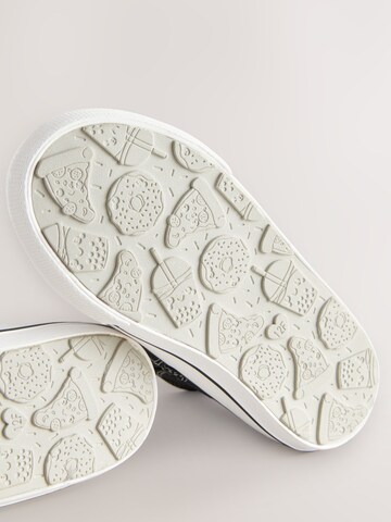 Next Sneaker i svart