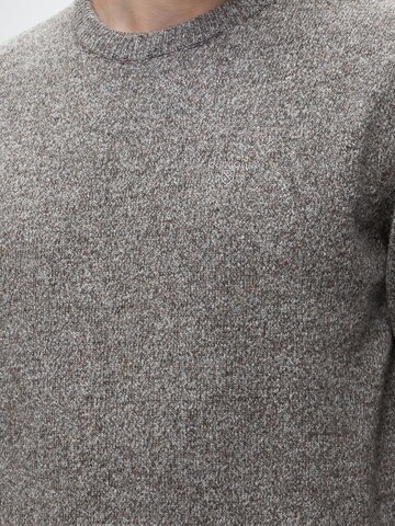 Barbour Pullover 'Essential Tisbury' i grå