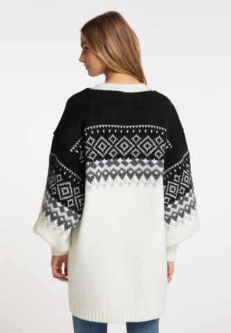 MYMO Knit Cardigan in White