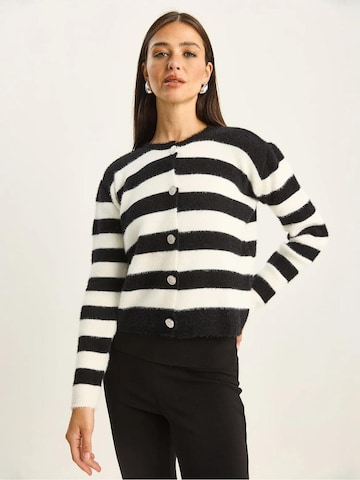 Bianco Lucci Strickjacke in Schwarz