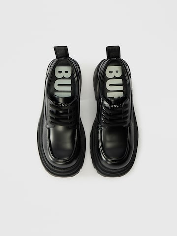 Chaussure à lacets 'BRAVR' BUFFALO en noir