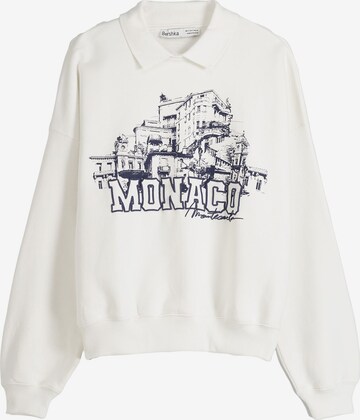 Bershka Sweatshirt in White: front