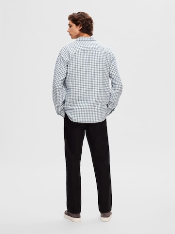 SELECTED HOMME Regular fit Ing 'Owen' - kék