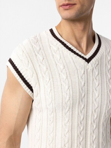 Pull-over 'Klaus' Antioch en blanc