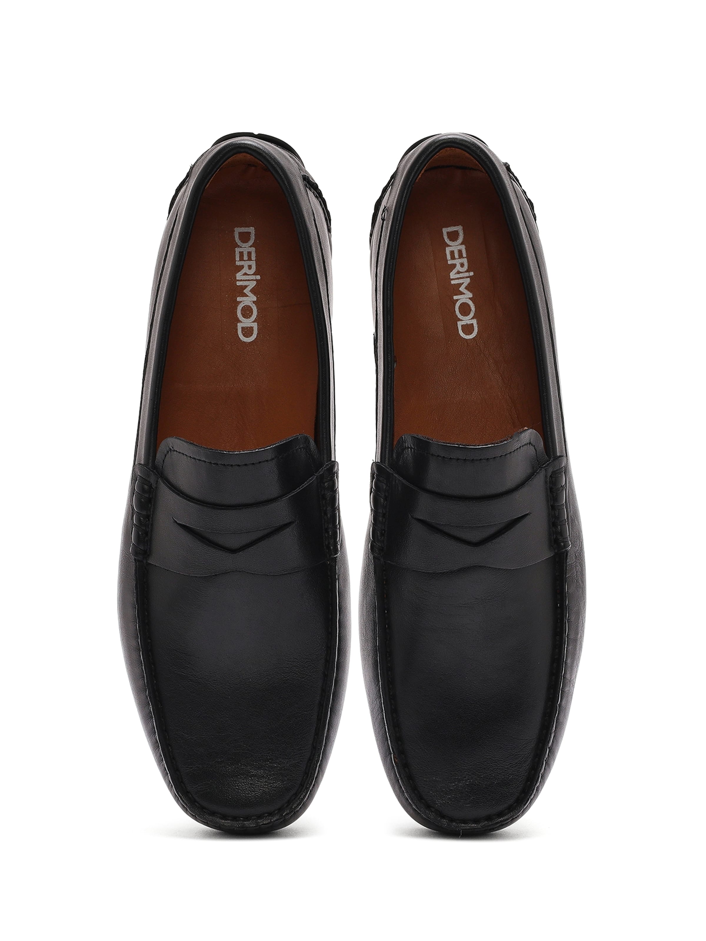 Derimod - Mocassins em preto