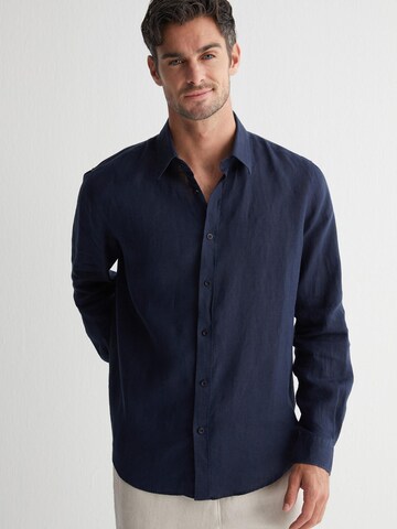 SILK & CASHMERE Shirt in Blue: front