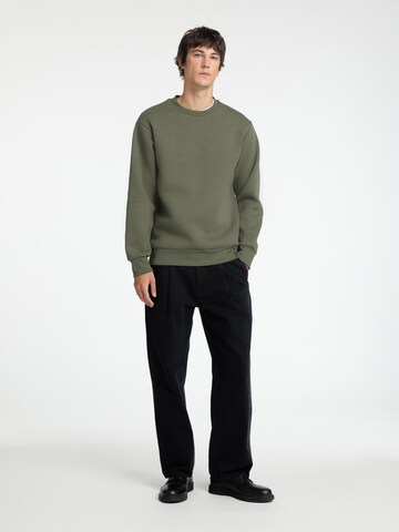 SELECTED HOMME Sweatshirt in Grün