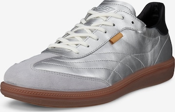 Baskets basses 'Soft 11' ECCO en argent : devant