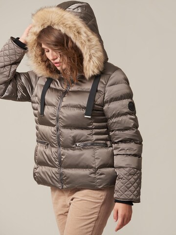 Veste mi-saison 'Ginnie' Deeluxe en gris