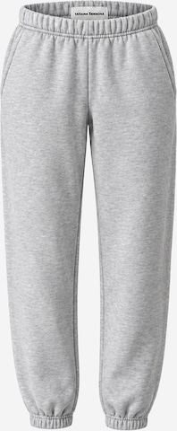 Regular Pantalon 'Joggers' Tatiana Zidekova en gris : devant
