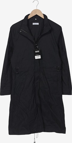 STRENESSE Mantel M in Schwarz: Vorderseite