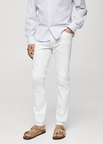 Coupe slim Jean 'Jan' MANGO MAN en blanc : devant