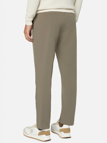 Boggi Milano Regular Pleat-front trousers in Brown