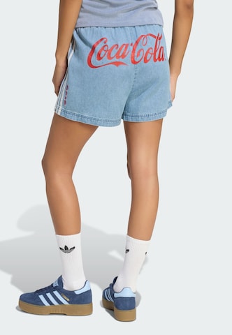 ADIDAS ORIGINALS Lużny krój Jeansy w kolorze niebieski: przód