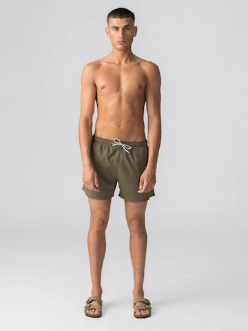 Shorts de bain ' Swimshorts ' TEESHOPPEN en vert