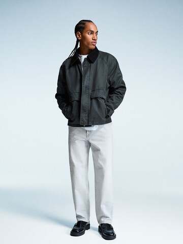 Bershka Tapered Jeans in Blue