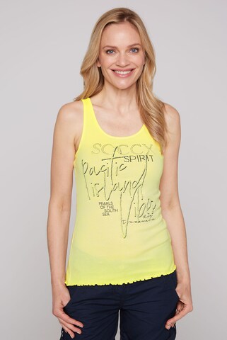 Soccx Top in Yellow: front