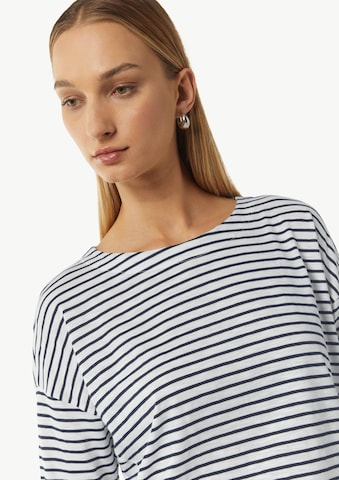 comma casual identity Тениска в бяло