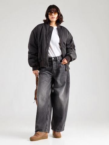 Monki Baggy Jeans in Black