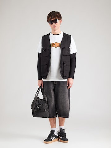 Tricou 'HYPNOTIST' de la VANS pe alb