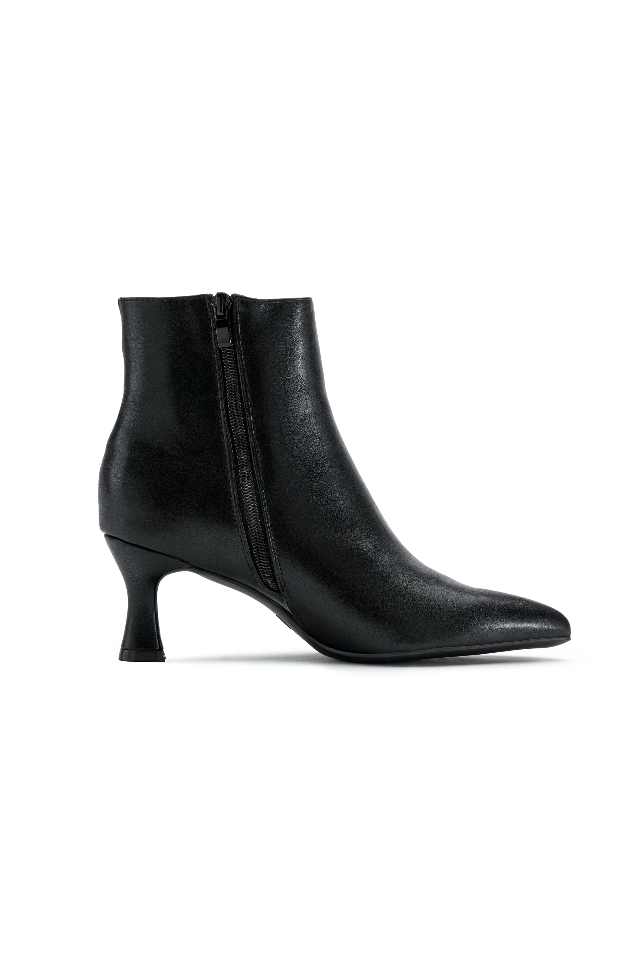 Salinyang Støvletter i sort